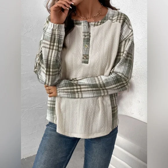 Cream and Plaid Long Sleeve Top- Perfee - Picture 4 of 8